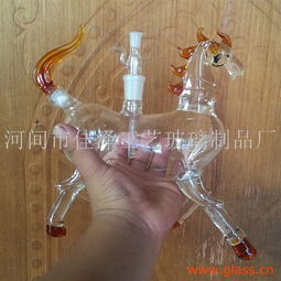 匠心獨具的玻璃藝術 探訪河間玻璃水煙壺與佳澤工藝